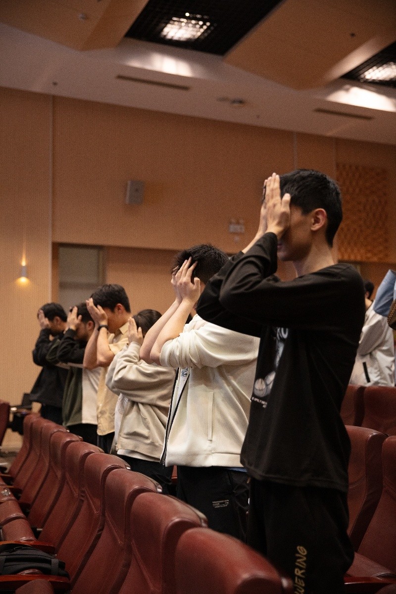 图2_resized.jpg