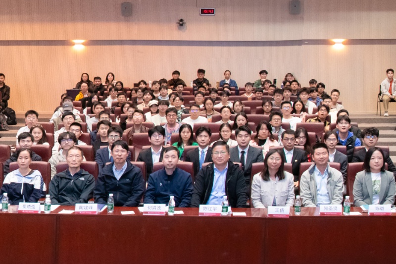 图1 第十届2026世界杯官网研究生“学术之星”学院答辩会合影_resized.jpg